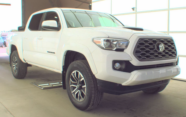 2023 Toyota Tacoma TRD Sport V6