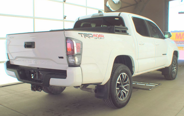 2023 Toyota Tacoma TRD Sport V6