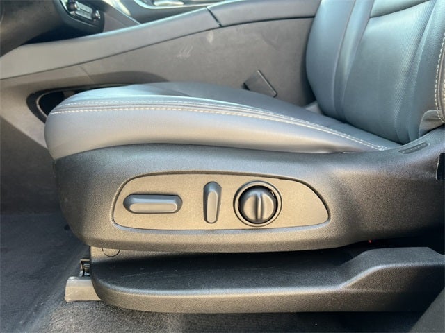 2023 Buick Enclave Essence AWD