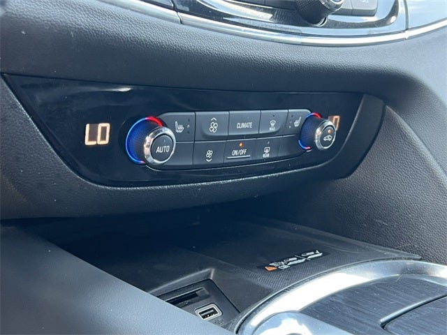 2023 Buick Enclave Essence AWD