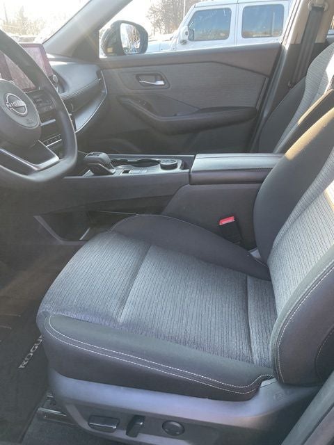 2022 Nissan Rogue SV Intelligent AWD