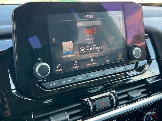 2025 Nissan Pathfinder SV 4WD