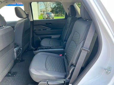 2025 Nissan Pathfinder SV 4WD