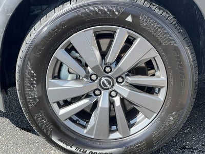 2025 Nissan Pathfinder SV 4WD