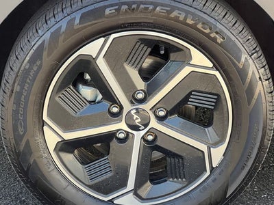 2023 Kia Niro EX