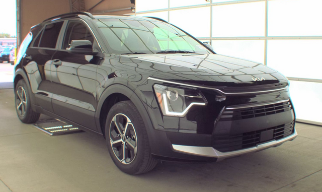 2024 Kia Niro EX HEV's photo